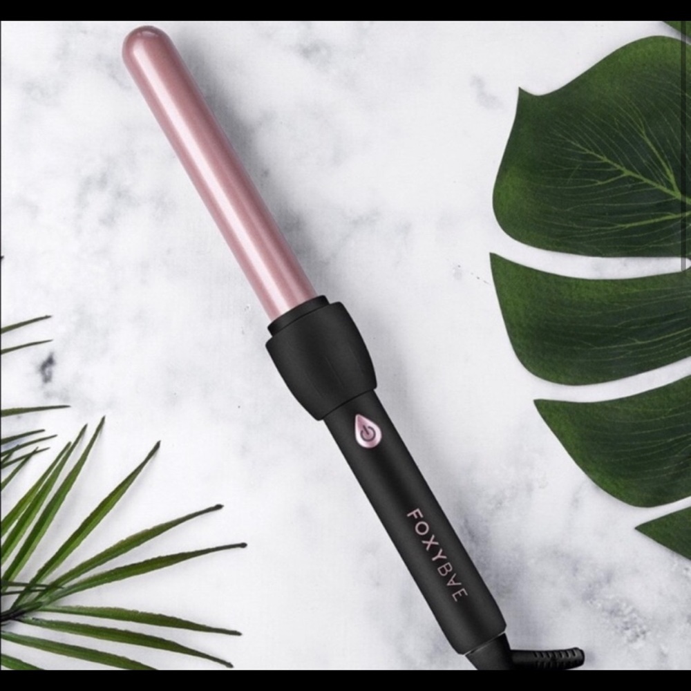 FoxyBae Rose Gold 25mm Curling Wand 💗 New!💯